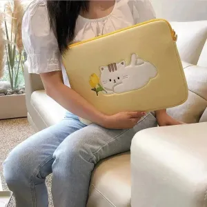 Cute Tulip Kitten Laptop & Tablet Storage Bag